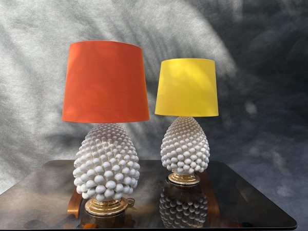 ceramic pinecone table Lamp